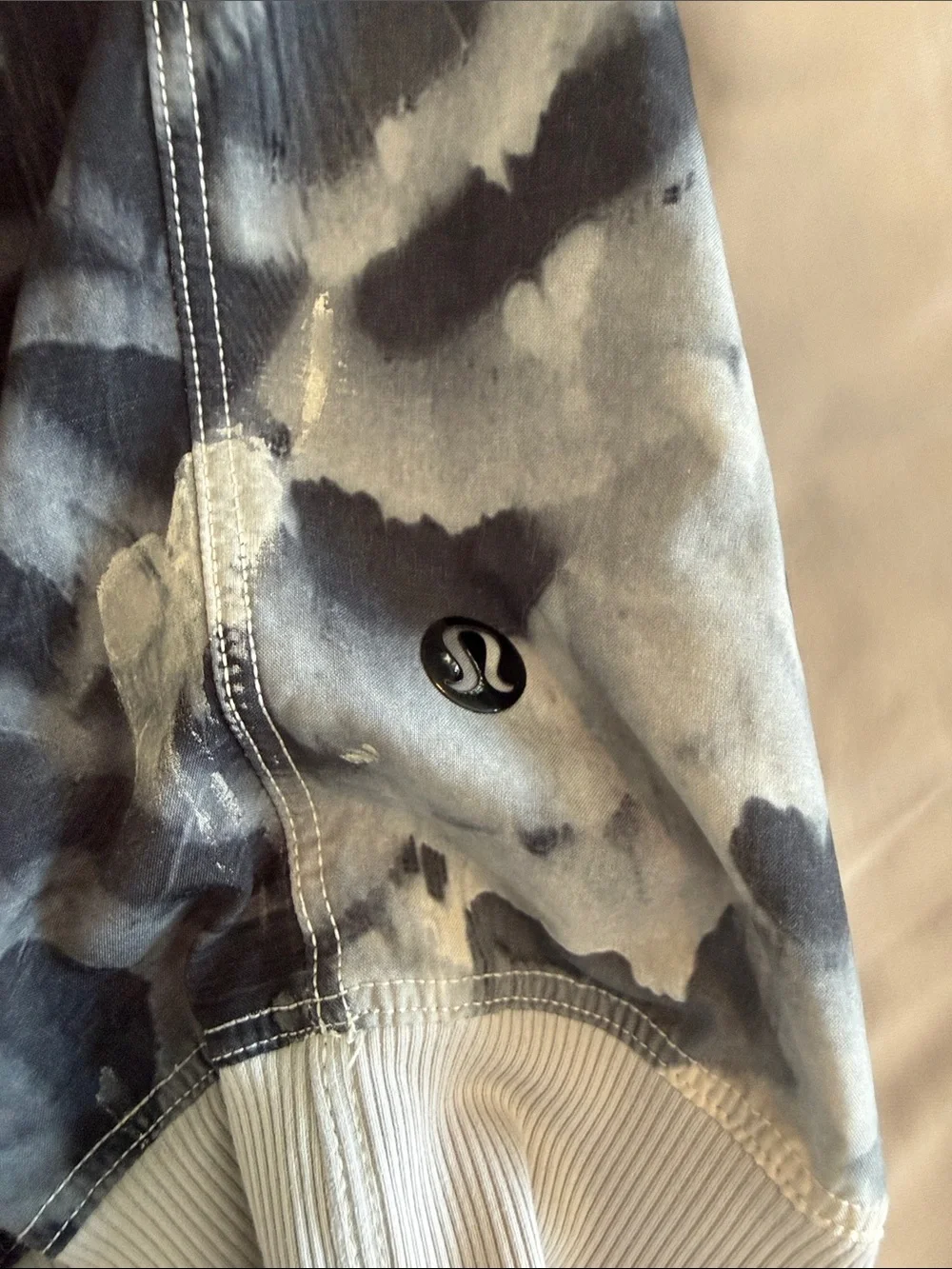 lululemon athletica White and Gray Abstract Print Joggers